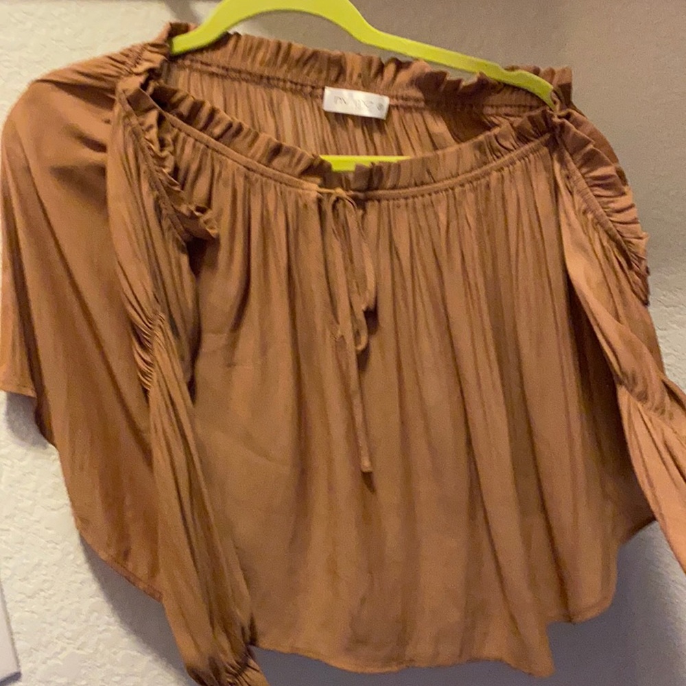 Tube too with sleeves